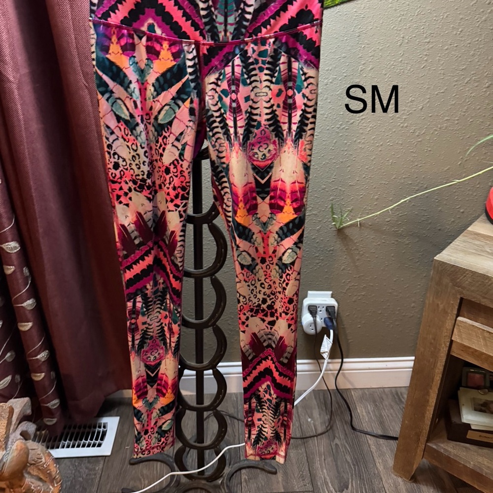 Colorful Geometric Patterned Leggings